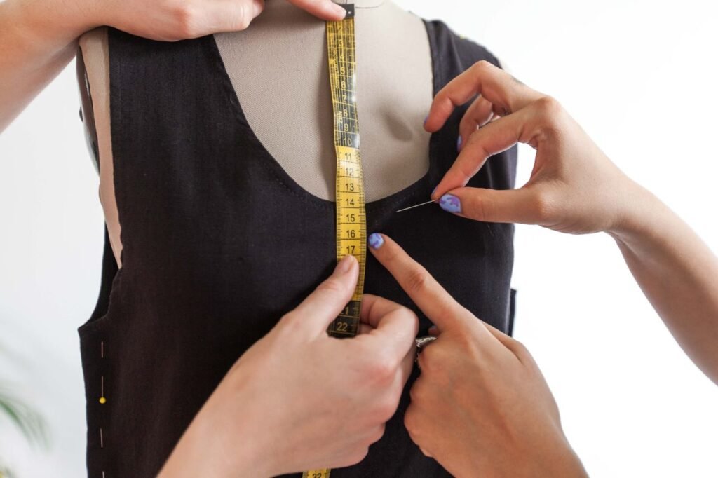 Garment sample evaluation during apparel product development