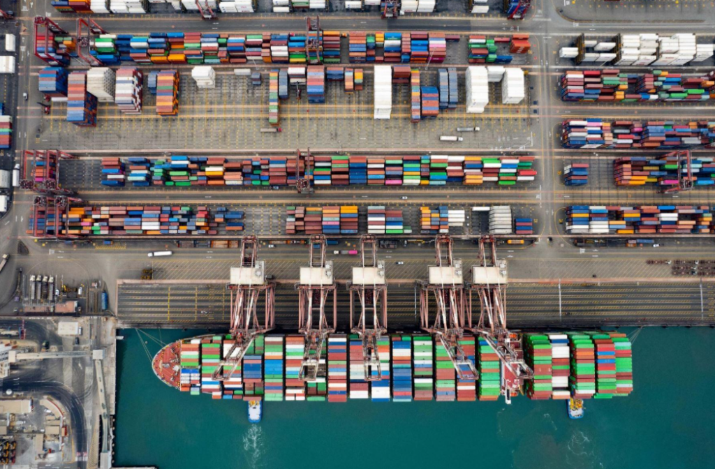 Container ship and cargo containers for ocean freight and logistics